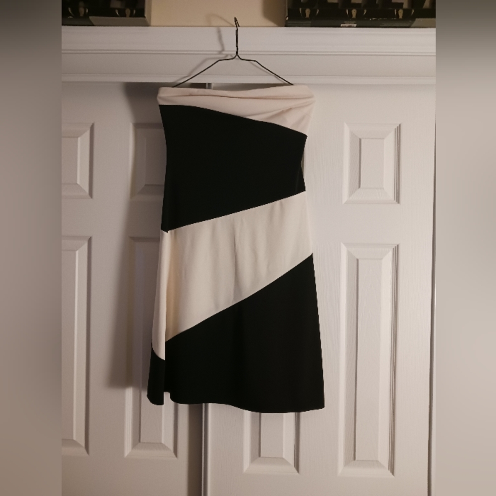 Strapless dress